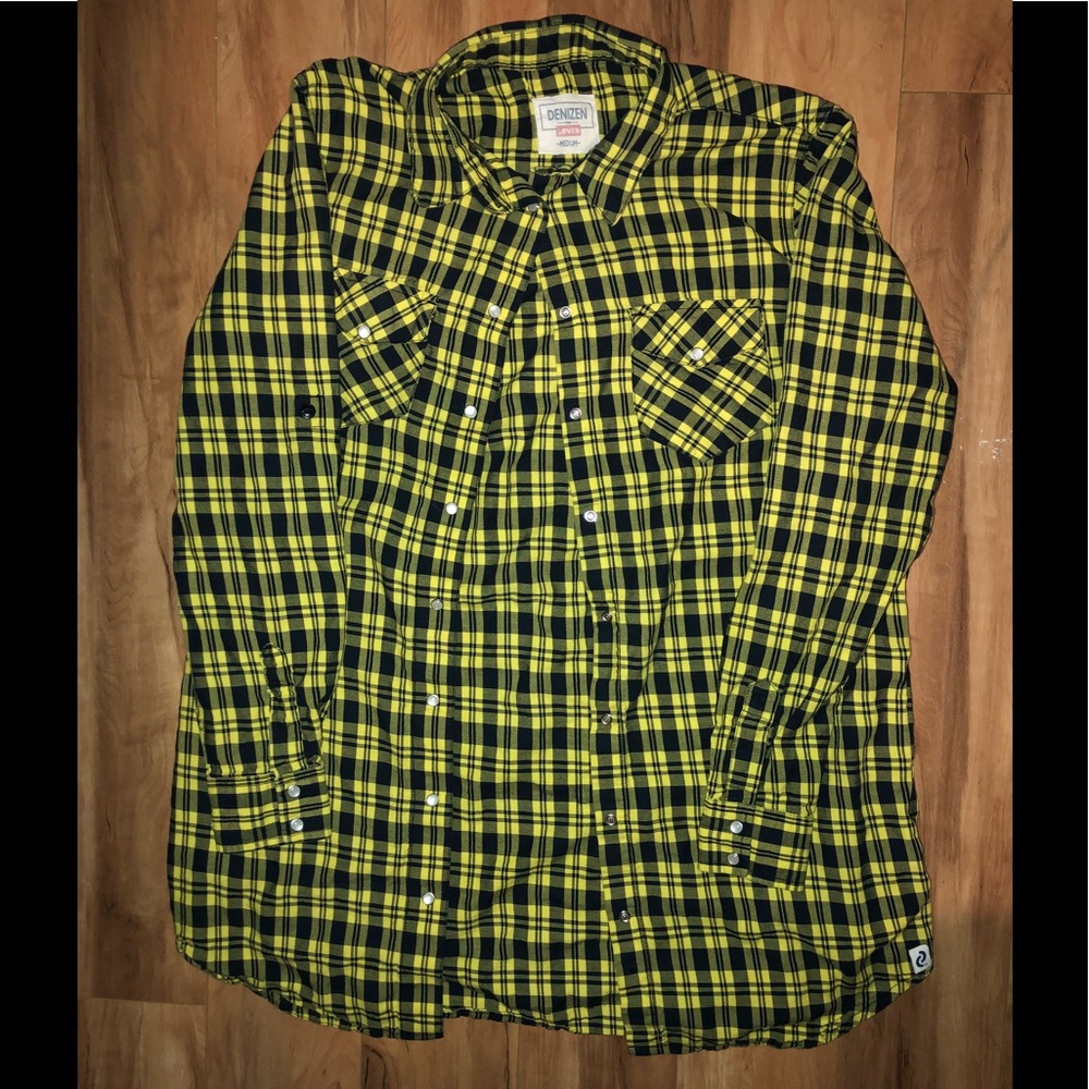 Levi’s Button Down Shirt
